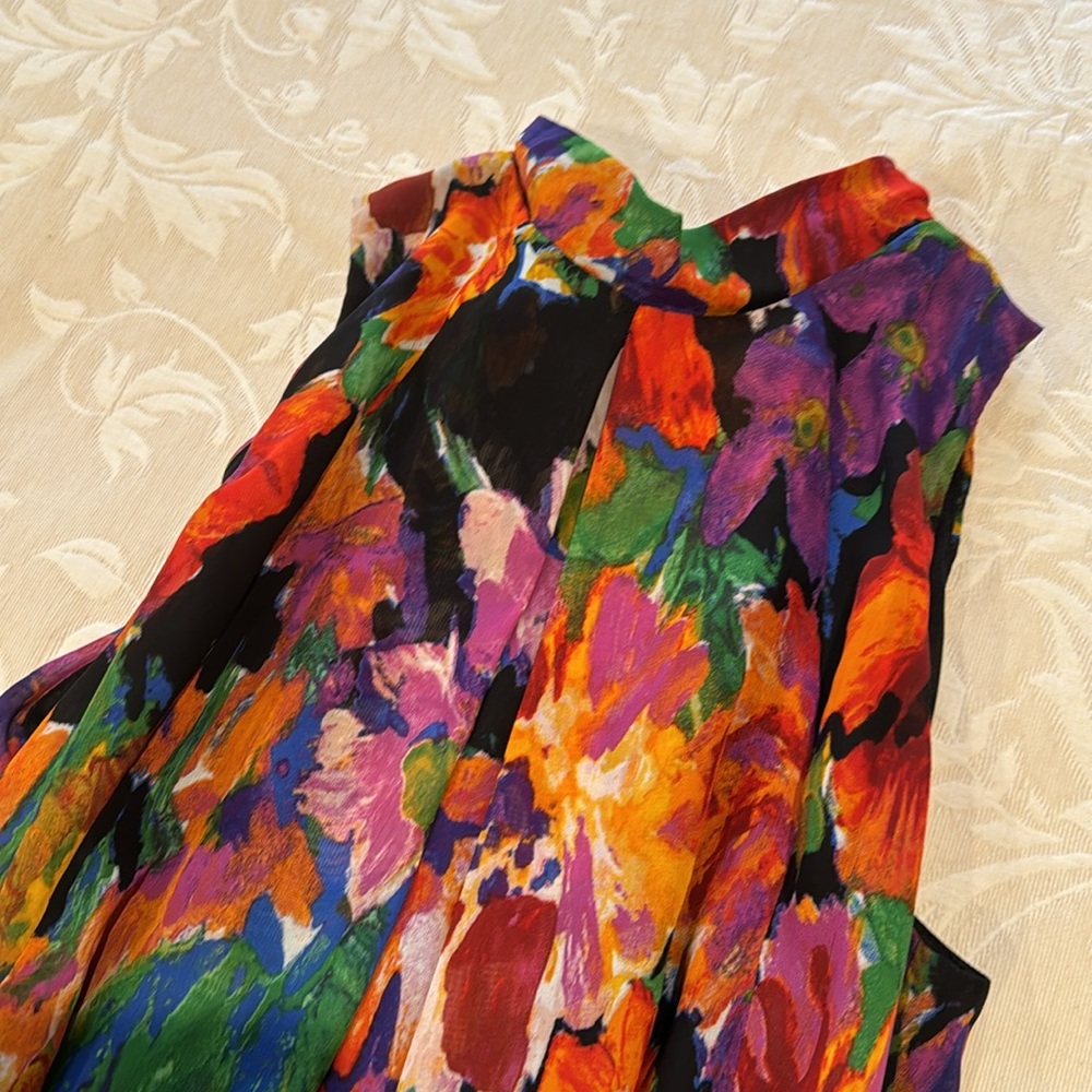 NWOT Floral sleeveless dress - Picture 4 of 9